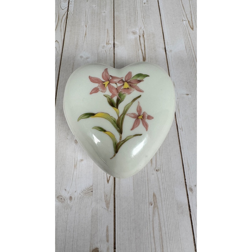 Takahashi San Francisco Heart Trinket Box Hand Painted Orchid Floral Porcelain
